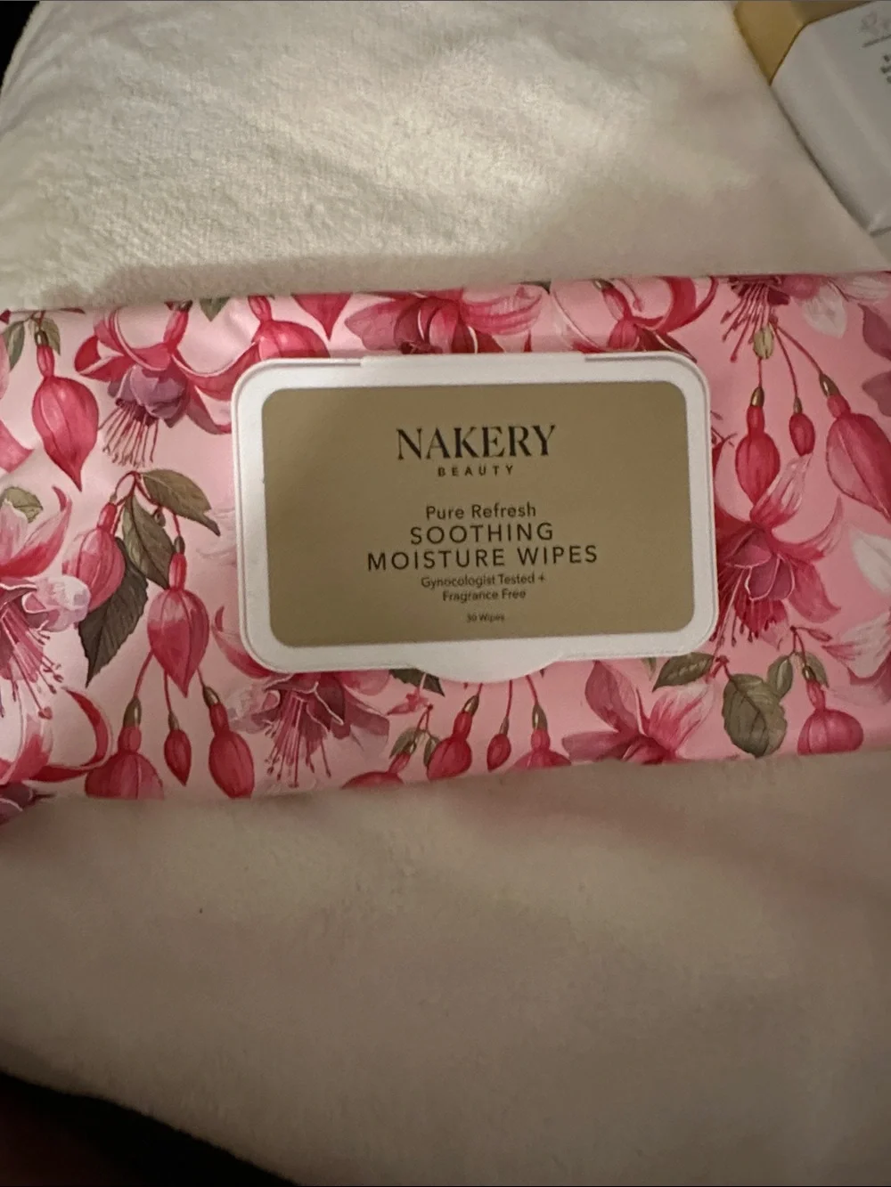 🆕 Nakery Pure Refresh Soothing Moisture Wipes - still sealed